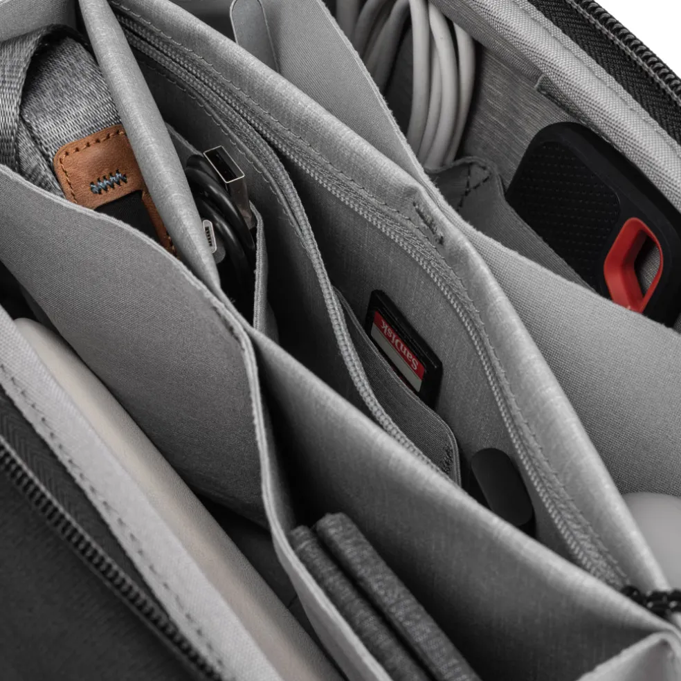 Tech Pouch